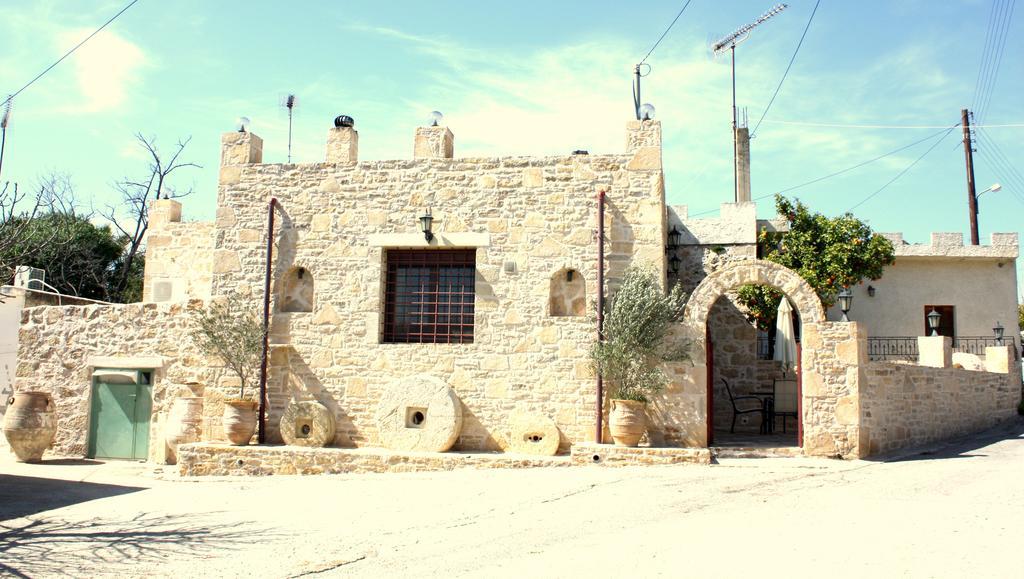 Fabrika Tatil Evi Vóroi